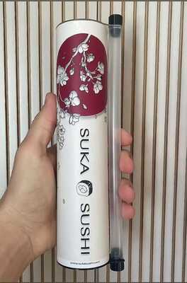 sushi tube ，Packaging sushi tray,tuituile sushi paper packing,tube and straw，Trendy tube-shaped sushi box.
