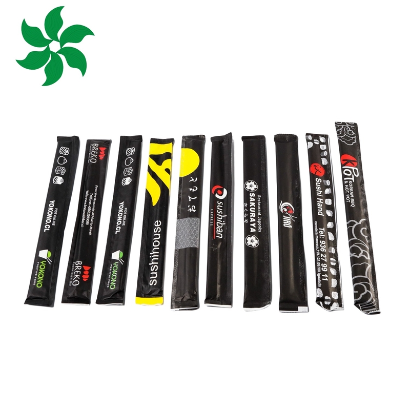 Des baguettes en bambou rondes en bambou naturel pour les besoins des clients.